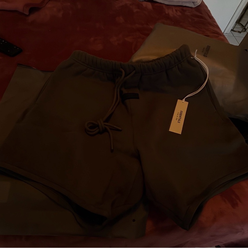 Fear of God Essentials Dark Grey shorts size small men